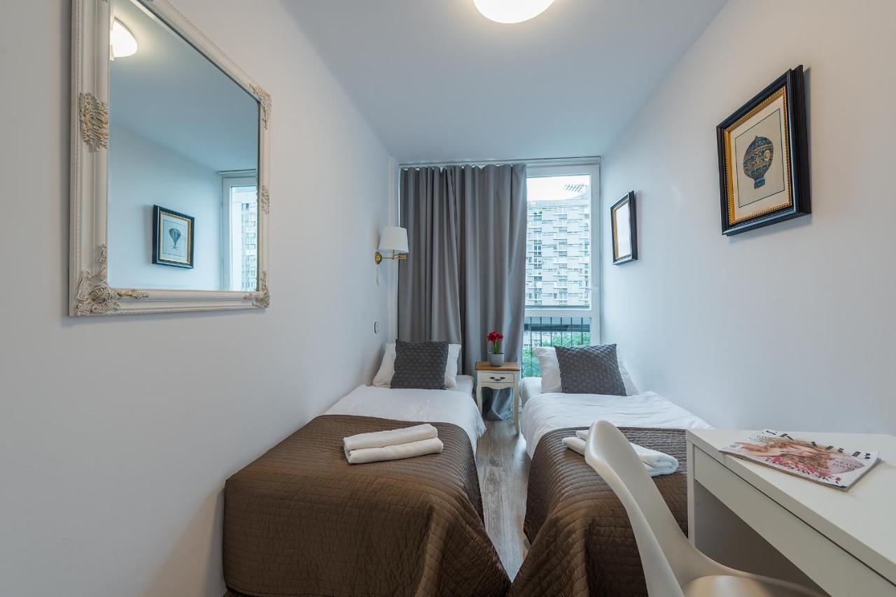V Ajax Warsaw Bed&Breakfast Rooms Екстериор снимка