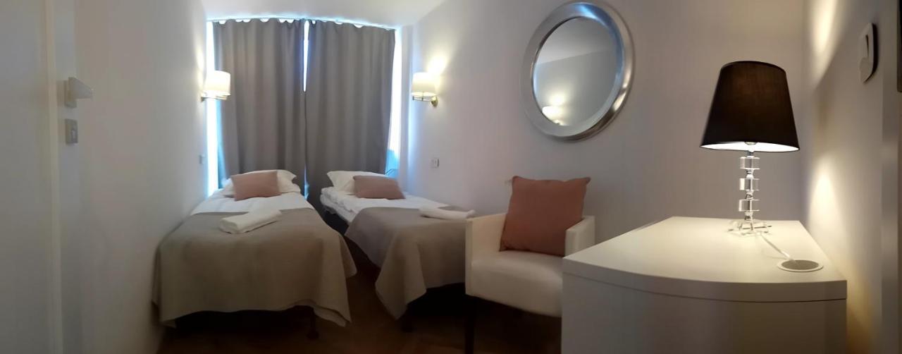 V Ajax Warsaw Bed&Breakfast Rooms Екстериор снимка